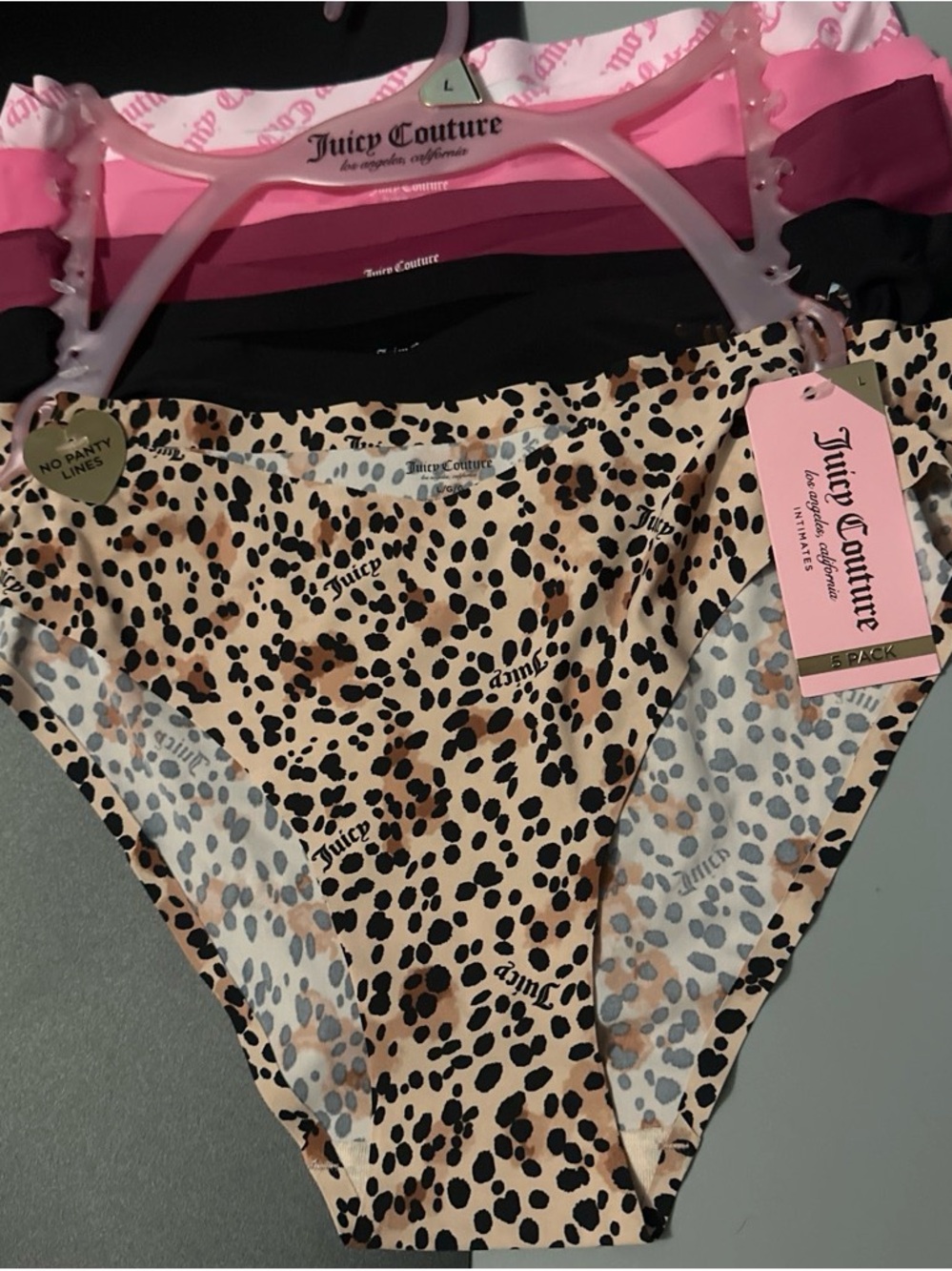 Kids Bottoms - Likely 'Shorts' or 'None'